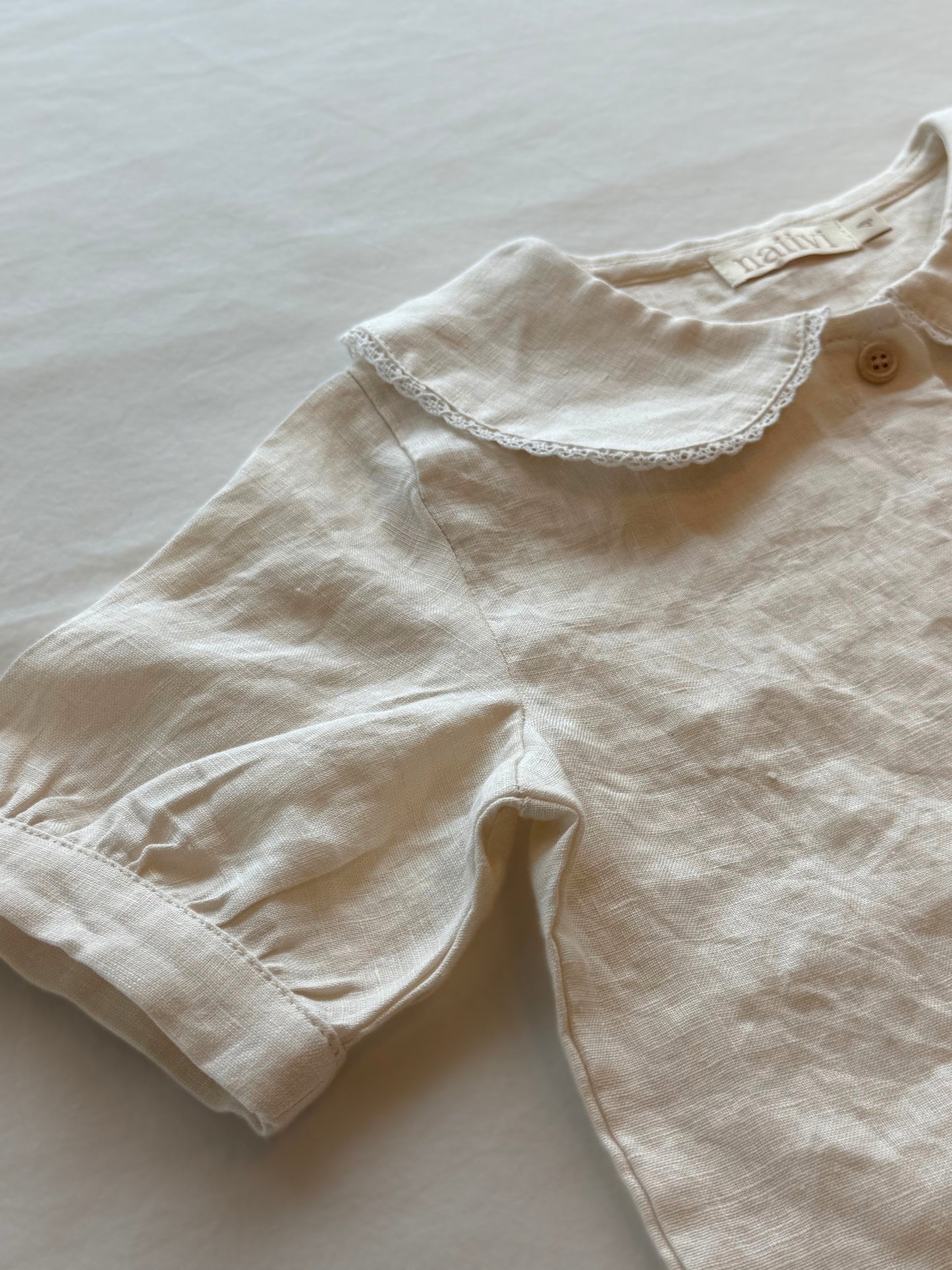 lace-trim blouse - seashell