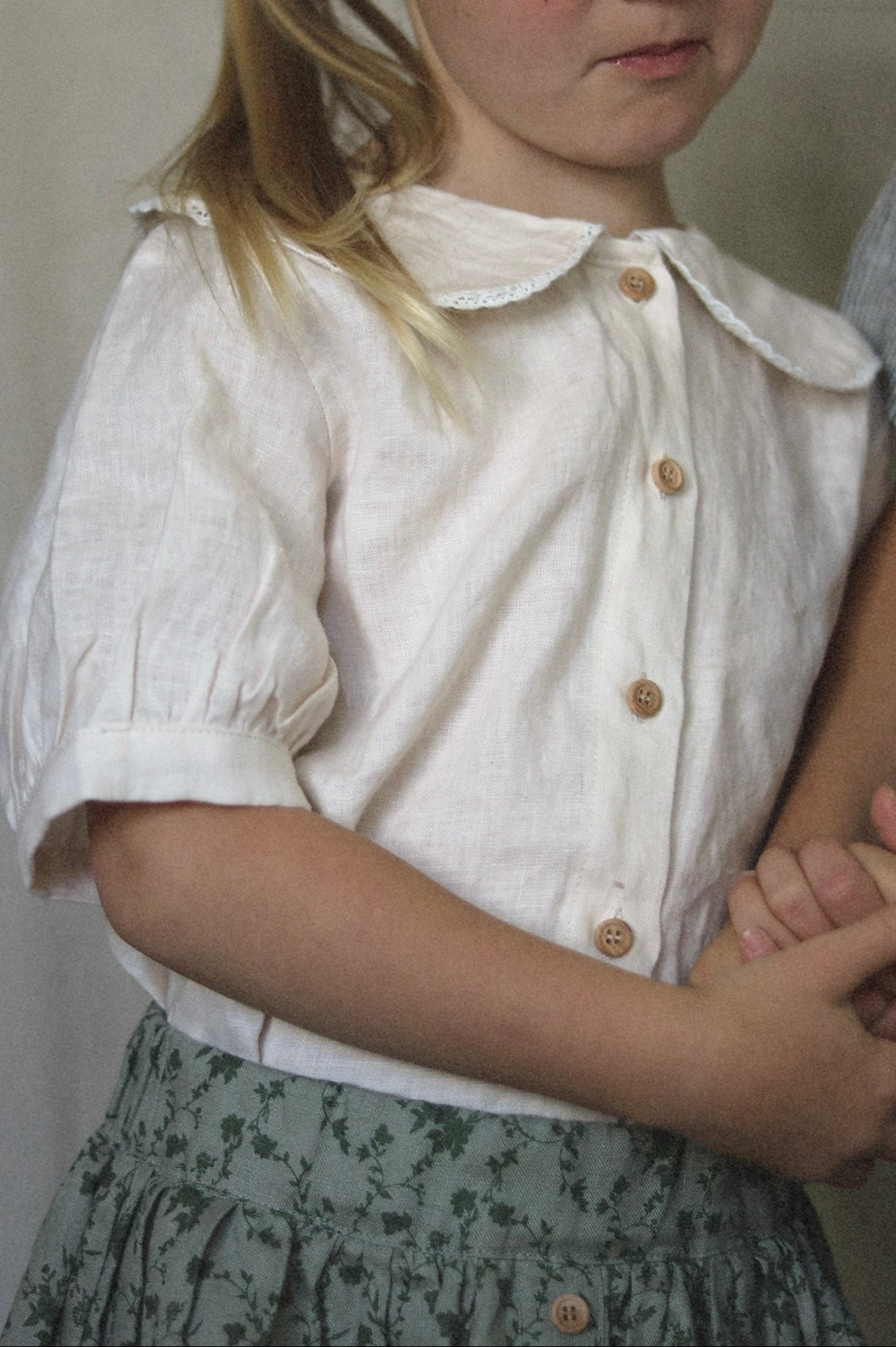lace-trim blouse - seashell