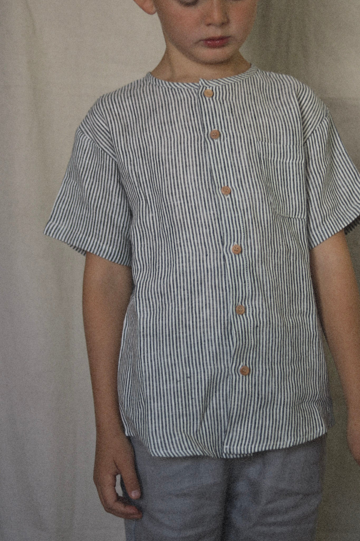 linen button shirt - midnight stripe