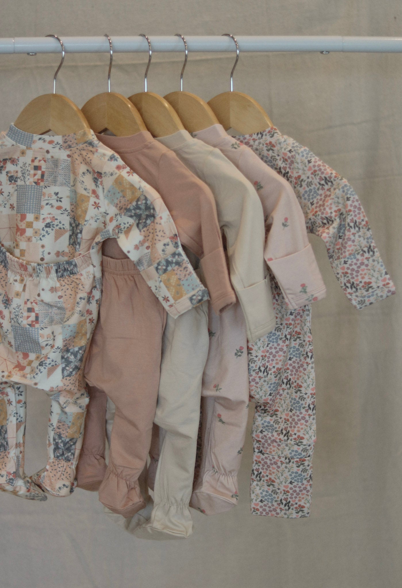 Footie - Floral
